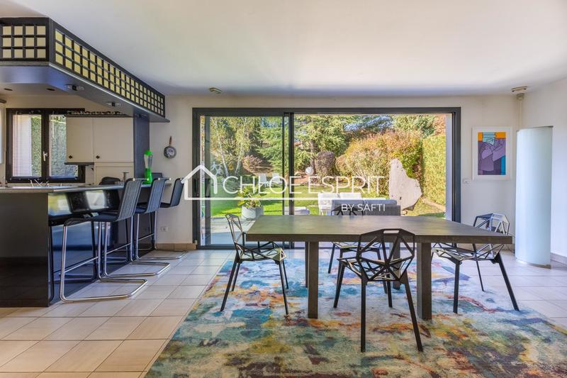 Maison - 140 m² - 6 pièces