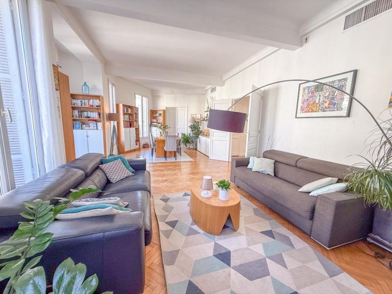 Appartement - 102 m² - 4 pièces