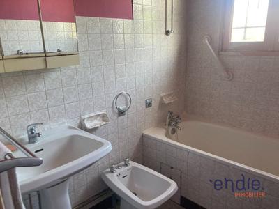 Maison - 80 m² - 5 pièces