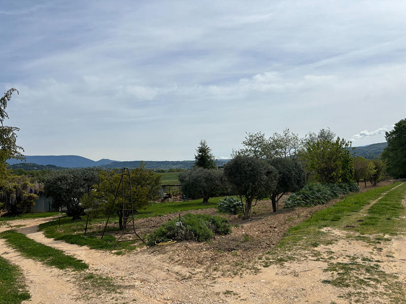 Maison - 376 m² - 4 pièces