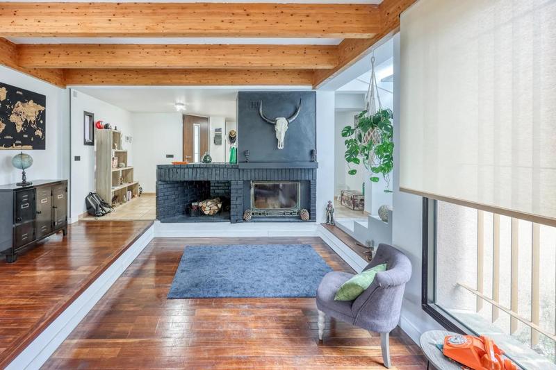 Maison - 203 m² - 5 pièces