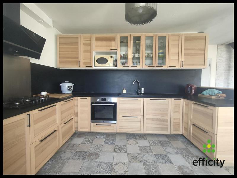 Pavillon - 155 m² - 7 pièces