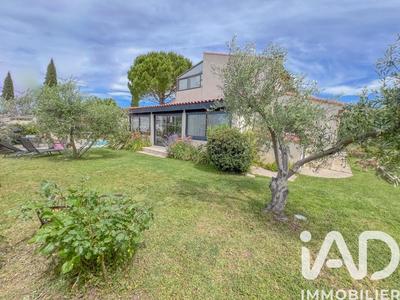 Maison - 204 m² - 9 pièces