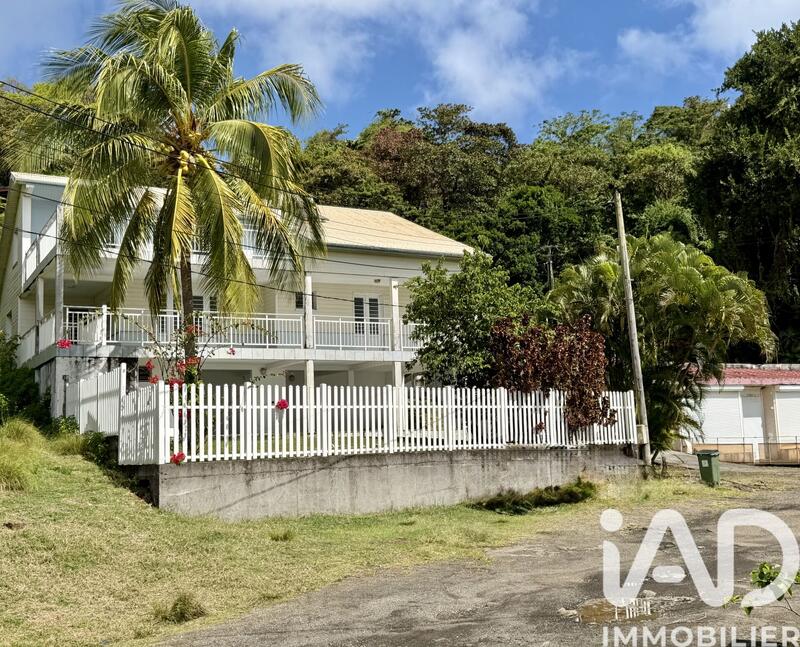 Maison - 151 m² - 5 pièces