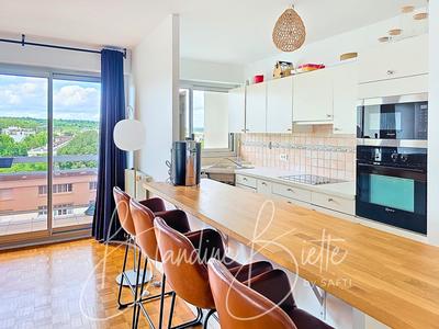 Appartement - 89 m² - 5 pièces