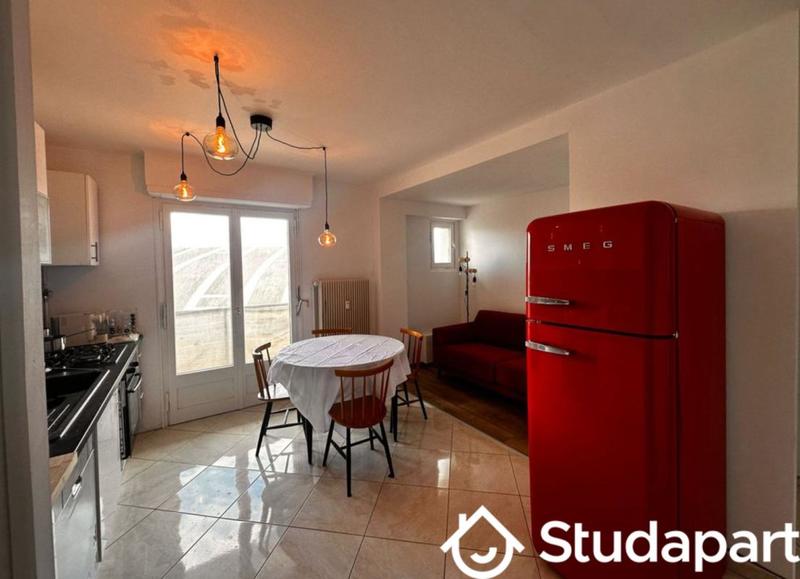 Chambre - 17 m² - 1 pièce