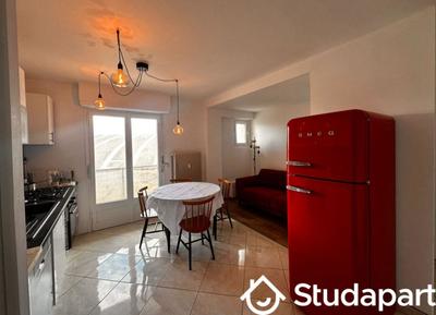 Chambre - 17 m² - 1 pièce