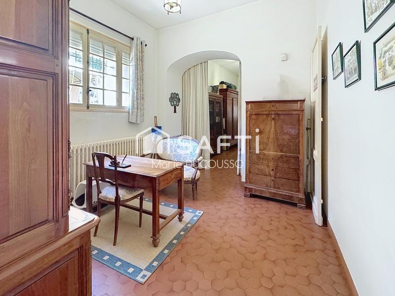 Maison - 343 m² - 10 pièces