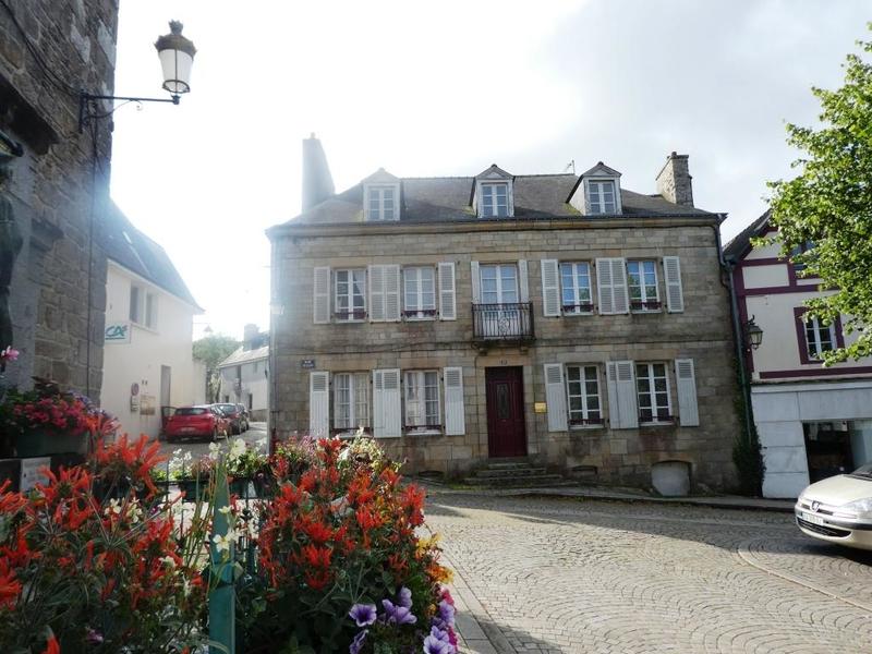 Maison bourgeoise - 310 m² - 8 pièces