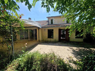 Maison - 229 m² - 8 pièces