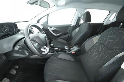 Peugeot 2008 1.6 Blue-HDi Style 100 ch