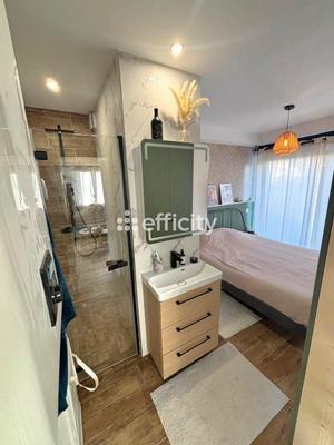 Villa - 90 m² - 5 pièces