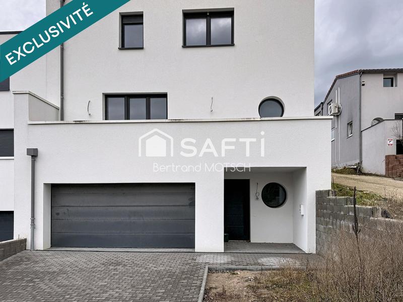 Maison - 138 m² - 8 pièces