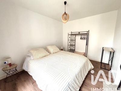 Maison - 403 m² - 16 pièces