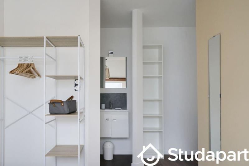 Chambre - 12 m² - 1 pièce