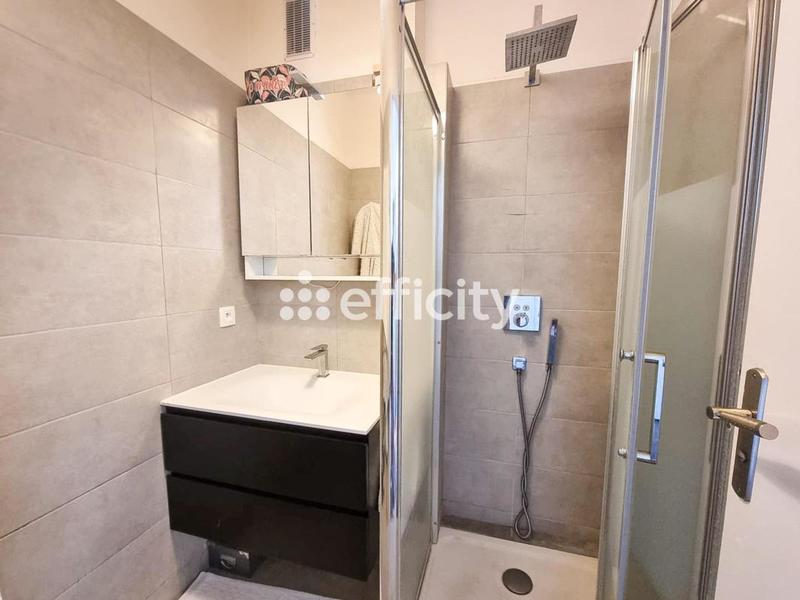 Appartement - 100 m² - 4 pièces