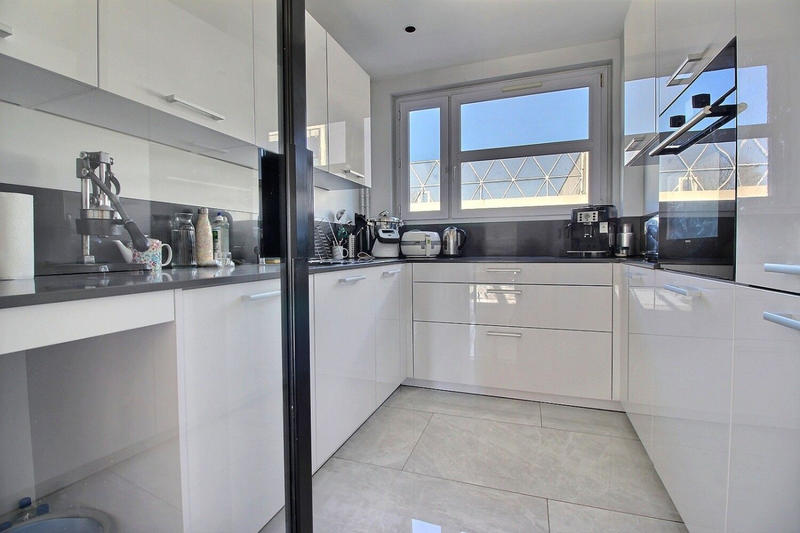 Appartement - 89 m² - 5 pièces