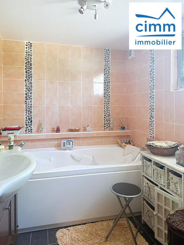 Maison - 154 m² - 8 pièces