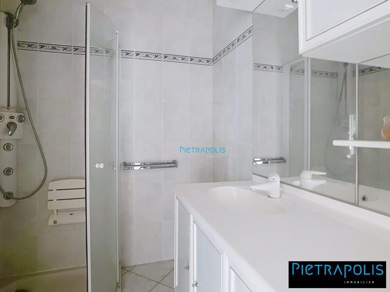 Maison - 177 m² - 6 pièces