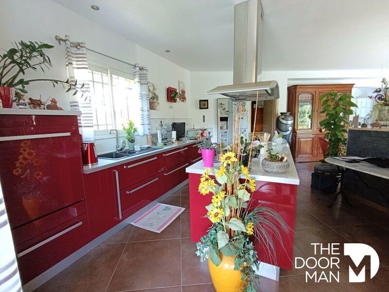 Maison - 159 m² - 5 pièces