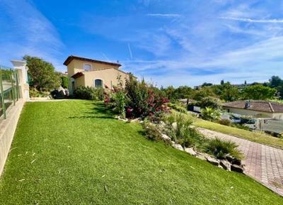 Villa - 170 m² - 5 pièces