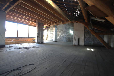 Appartement - 165 m² - 1 pièce