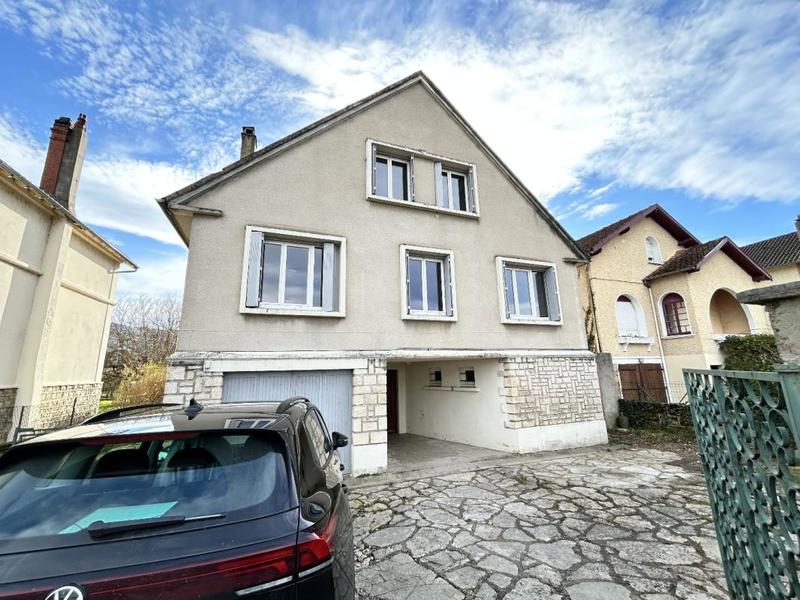 Maison - 161 m² - 6 pièces