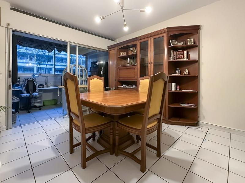 Appartement - 90 m² - 4 pièces