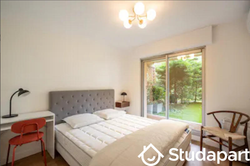 Chambre - 12 m² - 1 pièce