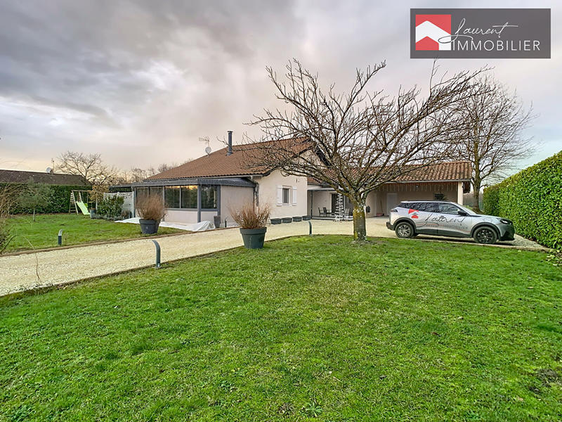 Maison - 201 m² - 6 pièces