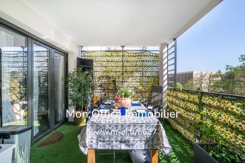 Appartement - 80 m² - 4 pièces