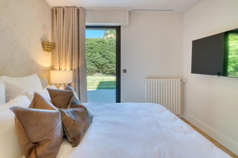 Propriété - 433 m² - 8 pièces