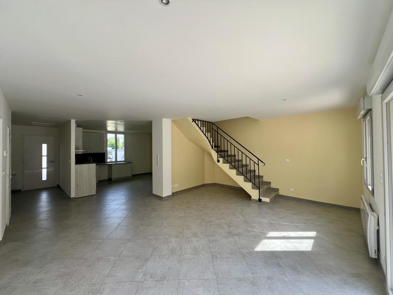 Maison - 101 m² - 5 pièces