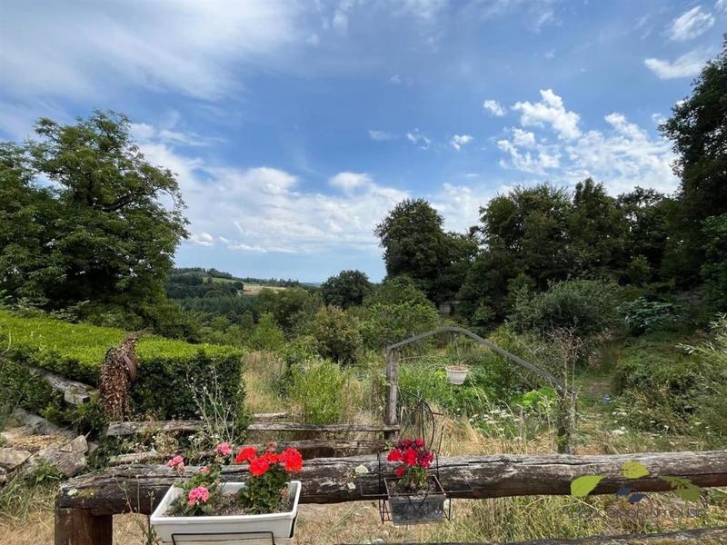 Propriété - 162 m² - 8 pièces