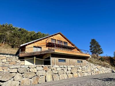 Châlet - 215 m² - 6 pièces