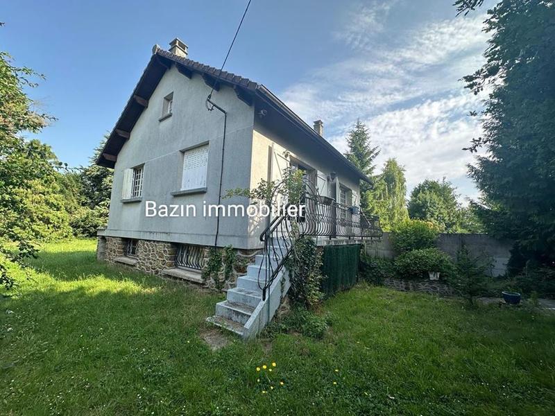 Maison traditionnelle - 88 m² - 4 pièces