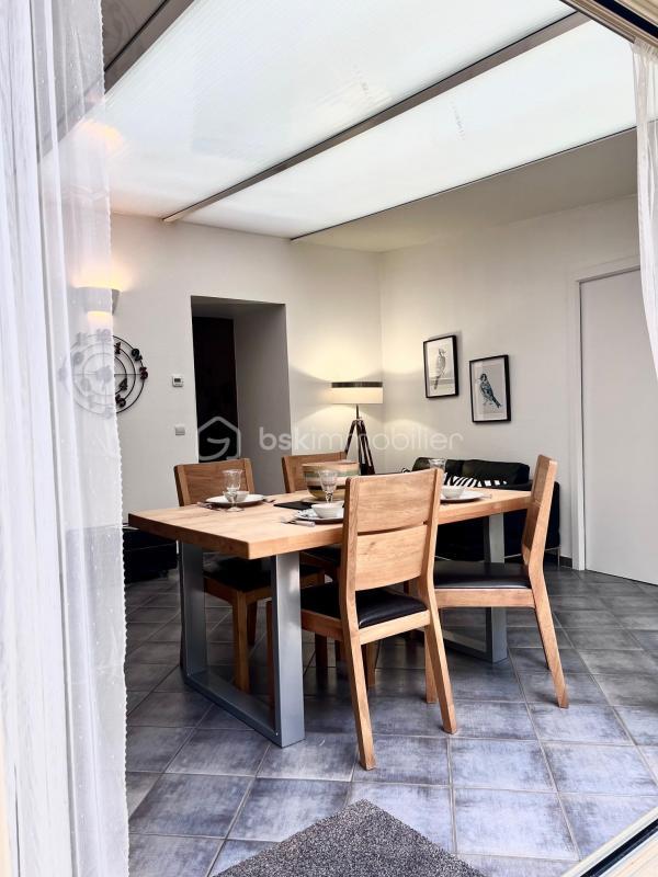 Appartement - 80 m² - 3 pièces