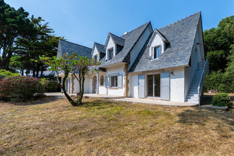 Maison - 261 m² - 7 pièces