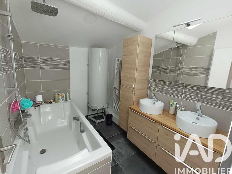 Maison de ville - 213 m² - 9 pièces