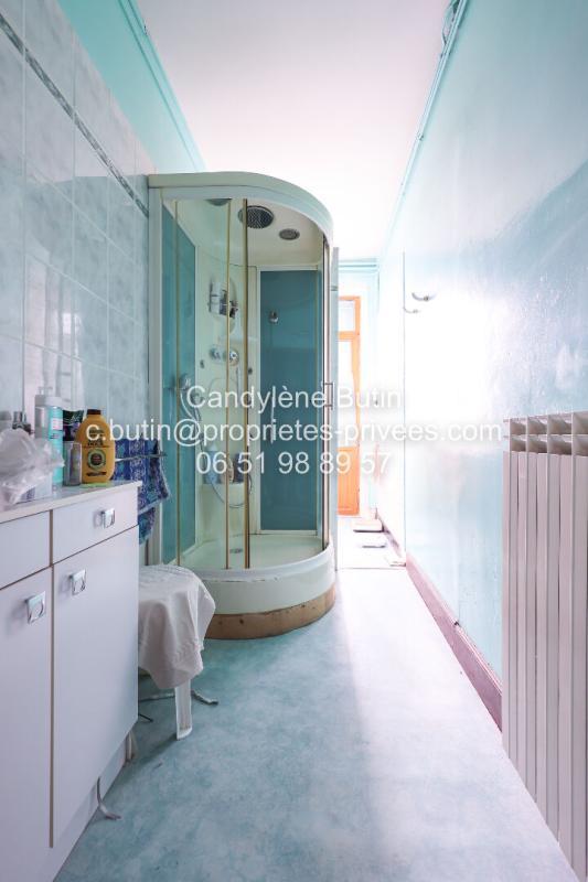 Propriété - 300 m² - 15 pièces