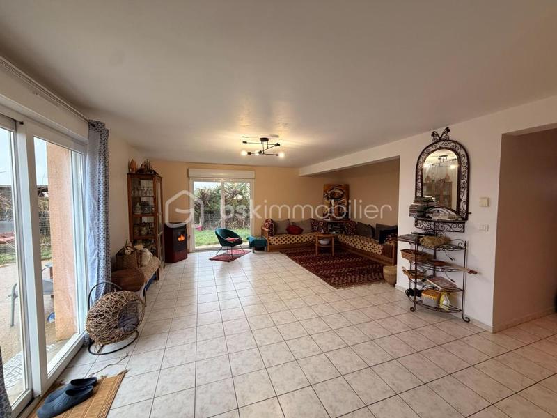 Maison traditionnelle - 132 m² - 6 pièces