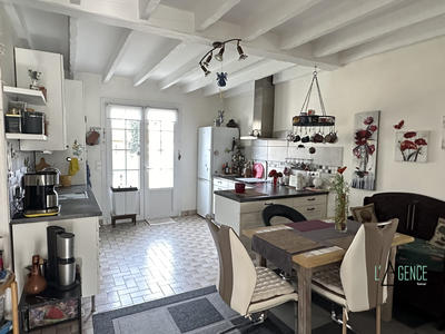 Maison - 106 m² - 5 pièces