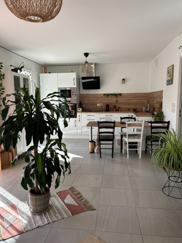 Appartement - 65 m² - 3 pièces