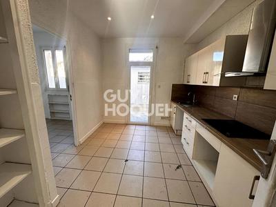 Appartement - 100 m² - 5 pièces