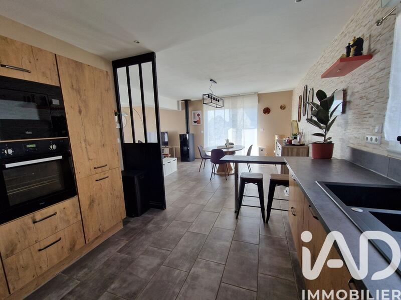 Maison - 96 m² - 4 pièces