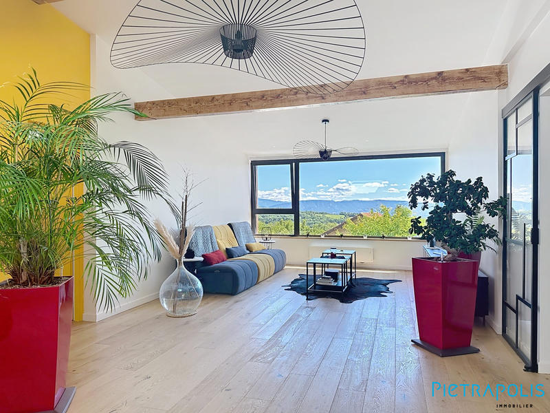 Villa - 195 m² - 6 pièces