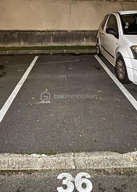 Studio - 27 m² - 1 pièce