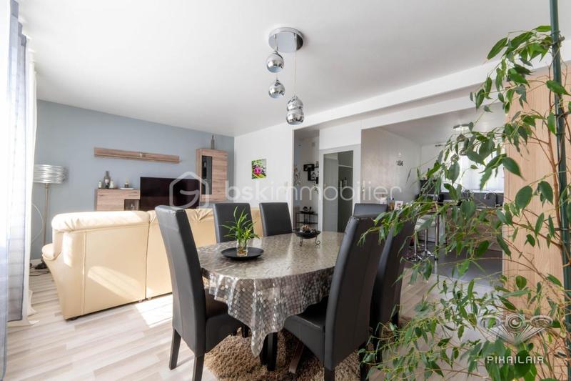 Maison traditionnelle - 121 m² - 5 pièces