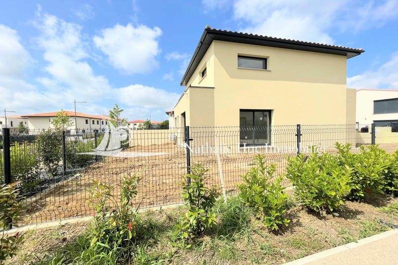 Maison - 99 m² - 4 pièces