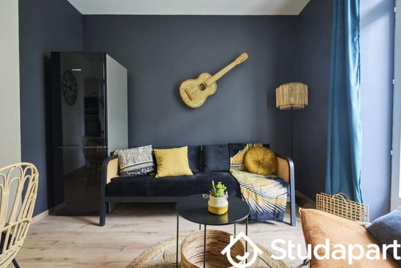 Chambre - 10 m² - 1 pièce